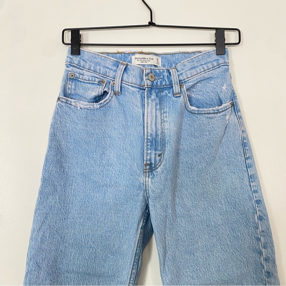 Abercrombie & Fitch The 90's Relaxed Jeans High Rise Women's Size 25 / 0 XS - Picture 2 of 8